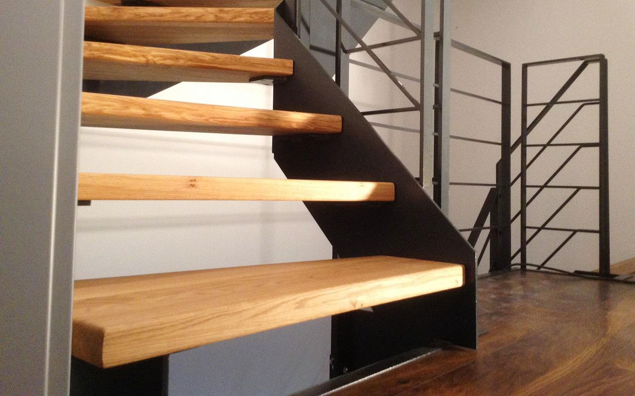 Treppe Stahl Holz